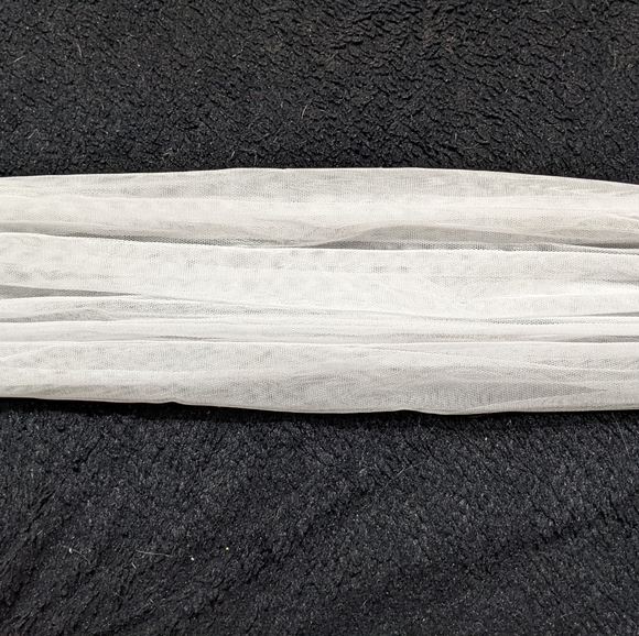 White tulle detachable bridal sleeves - Picture 4 of 6